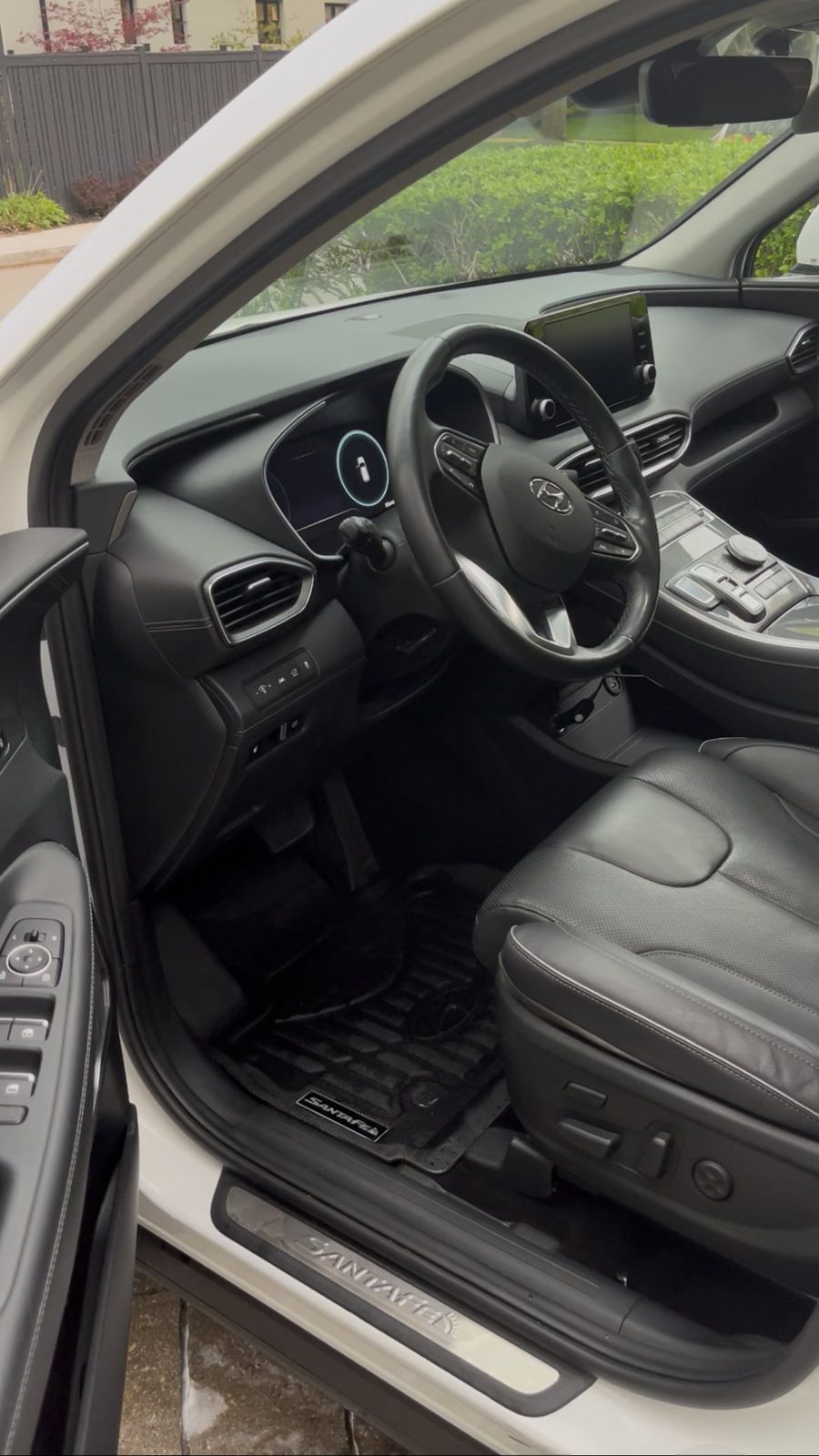 Santa Fe interior after